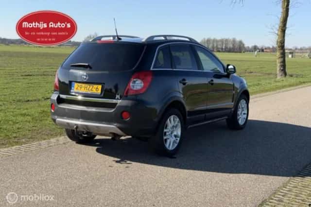 Opel Antara (2009) thumbnail 8
