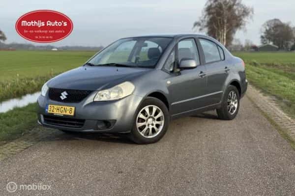 Suzuki SX4 (2008) — foto 1