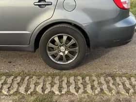 Suzuki SX4 (2008) thumbnail 15