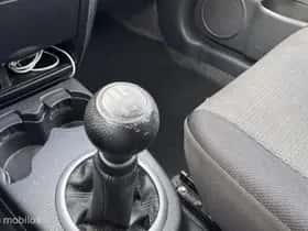 Suzuki SX4 (2008) thumbnail 17