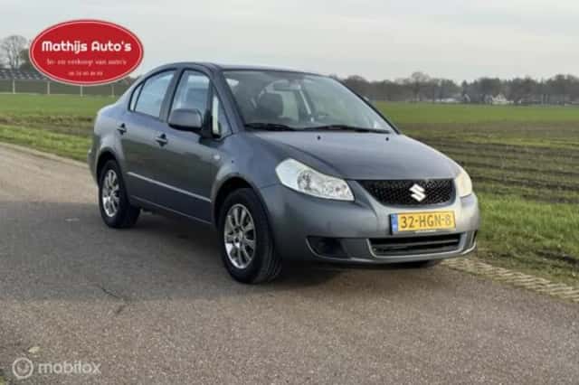 Suzuki SX4 (2008) thumbnail 6
