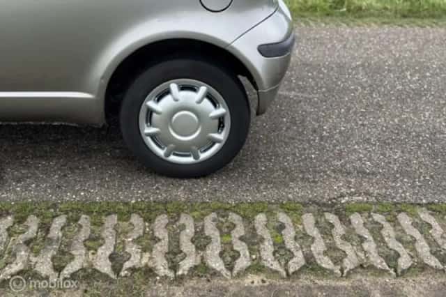Toyota Yaris (2004) thumbnail 11