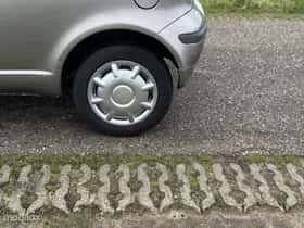 Toyota Yaris (2004) thumbnail 11