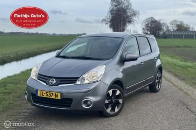 Nissan Note (2016) thumbnail 1