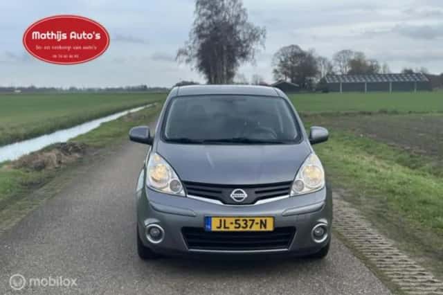 Nissan Note (2016) thumbnail 2
