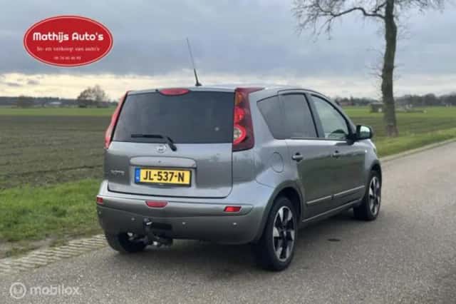Nissan Note (2016) thumbnail 5