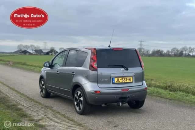 Nissan Note (2016) thumbnail 8