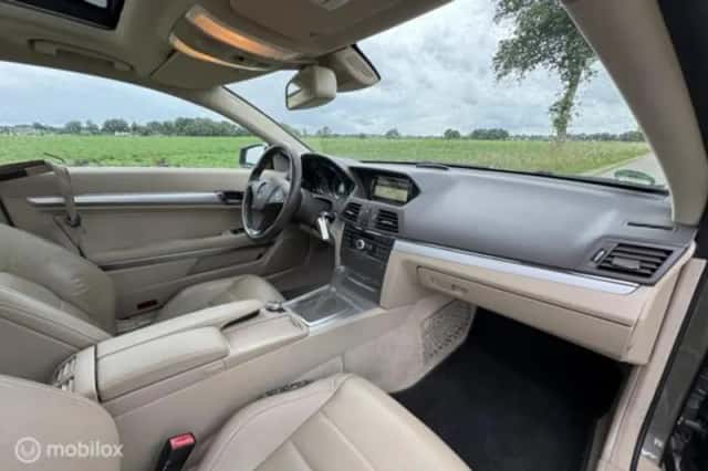 Mercedes-Benz E-Klasse (2010) thumbnail 11