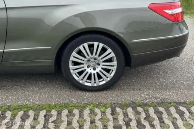 Mercedes-Benz E-Klasse (2010) thumbnail 12