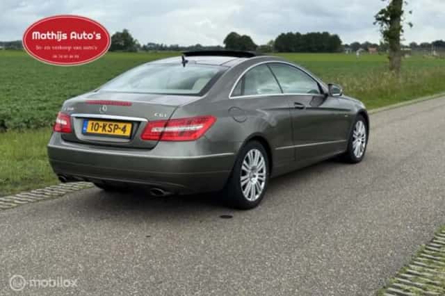 Mercedes-Benz E-Klasse (2010) thumbnail 5