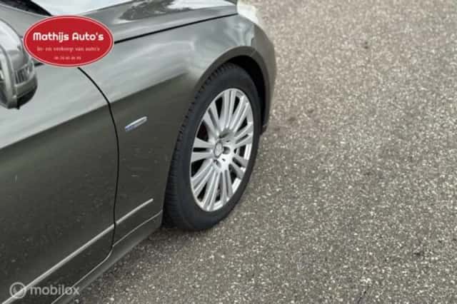Mercedes-Benz E-Klasse (2010) thumbnail 6