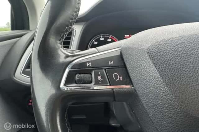 SEAT Leon (2021) thumbnail 18