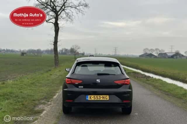SEAT Leon (2021) thumbnail 7