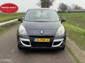 Renault Scénic (2011) thumbnail 2