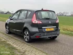 Renault Scénic (2011) thumbnail 12