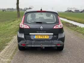 Renault Scénic (2011) thumbnail 13