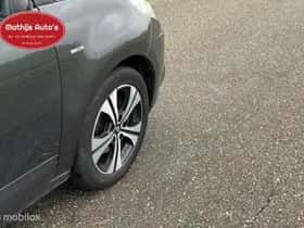 Renault Scénic (2011) thumbnail 8