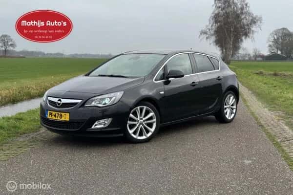 Opel Astra (2017) — foto 1