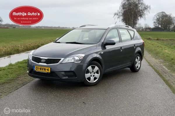 Kia Cee'd (2021) — foto 1
