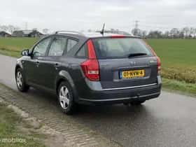 Kia Cee'd (2021) thumbnail 11