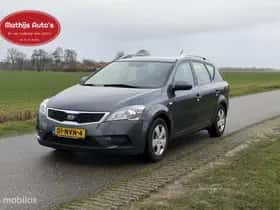 Kia Cee'd (2021) thumbnail 3