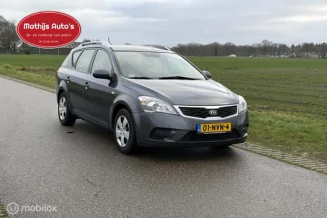 Kia Cee'd (2021) thumbnail 6