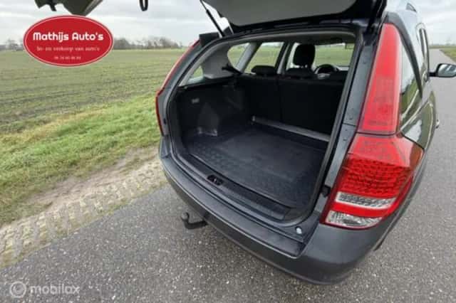 Kia Cee'd (2021) thumbnail 8