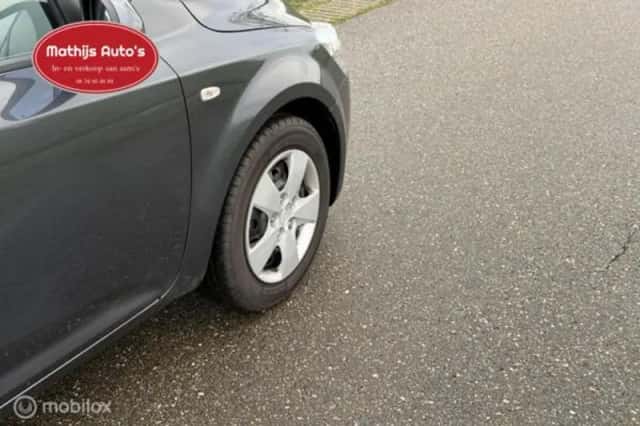 Kia Cee'd (2021) thumbnail 9