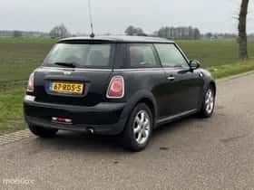 MINI Mini (2011) thumbnail 11