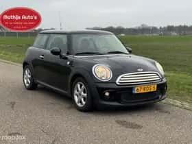 MINI Mini (2011) thumbnail 6