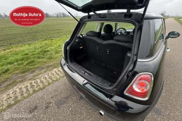 MINI Mini (2011) thumbnail 8