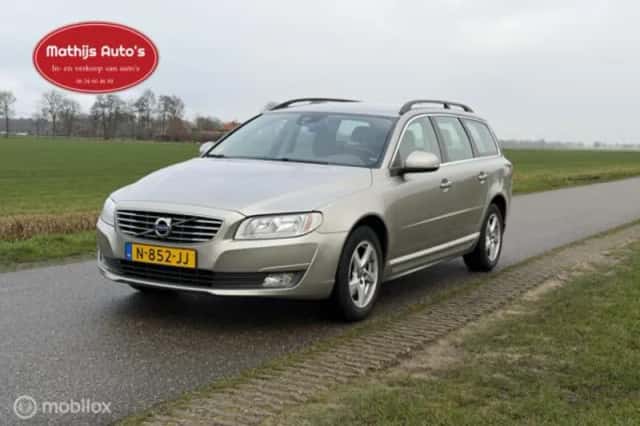 Volvo V70 (2022) thumbnail 2
