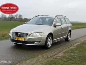 Volvo V70 (2022) thumbnail 2