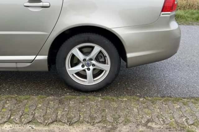 Volvo V70 (2022) thumbnail 11