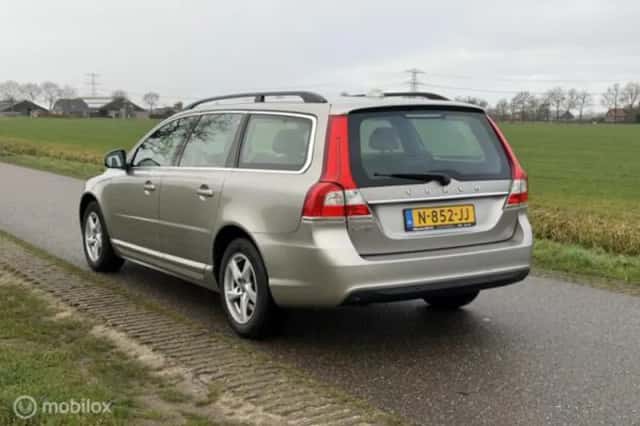 Volvo V70 (2022) thumbnail 12
