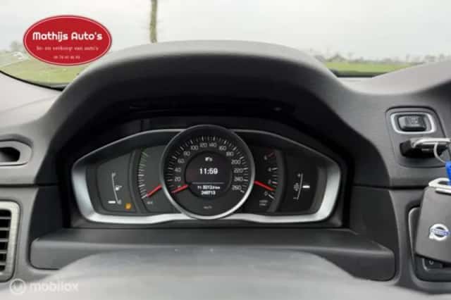 Volvo V70 (2022) thumbnail 4