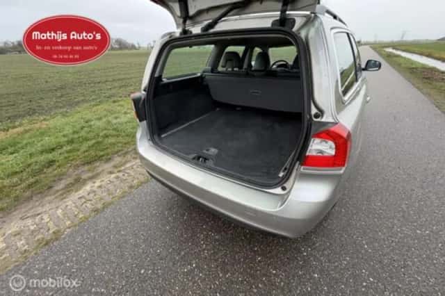 Volvo V70 (2022) thumbnail 9