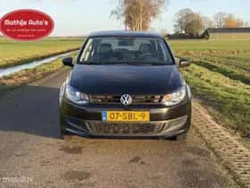 Volkswagen Polo (2011) thumbnail 2