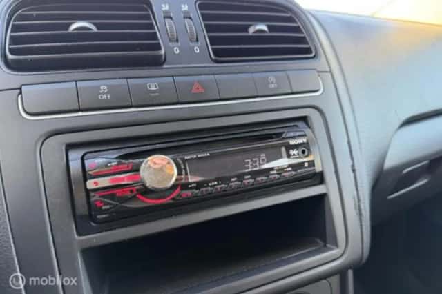Volkswagen Polo (2011) thumbnail 19
