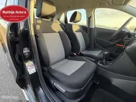 Volkswagen Polo (2011) thumbnail 5