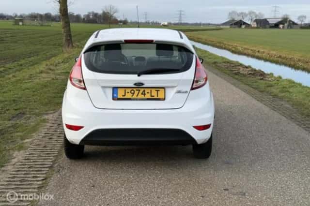 Ford Fiesta (2021) thumbnail 12