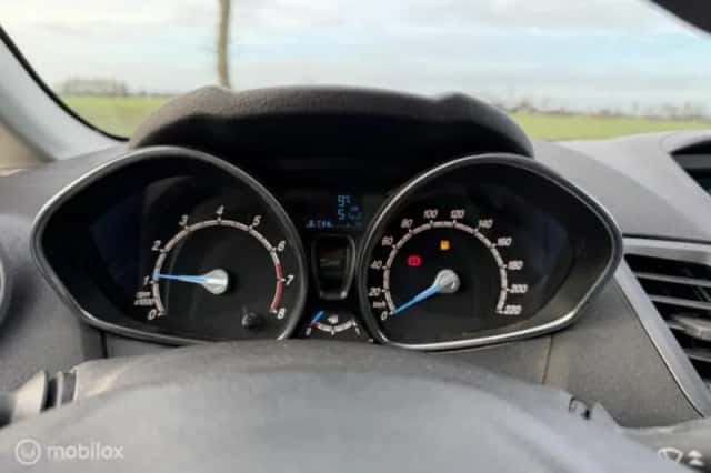 Ford Fiesta (2021) thumbnail 14