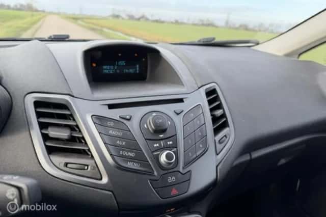 Ford Fiesta (2021) thumbnail 17