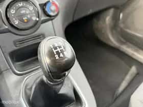 Ford Fiesta (2021) thumbnail 18