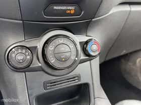 Ford Fiesta (2021) thumbnail 19