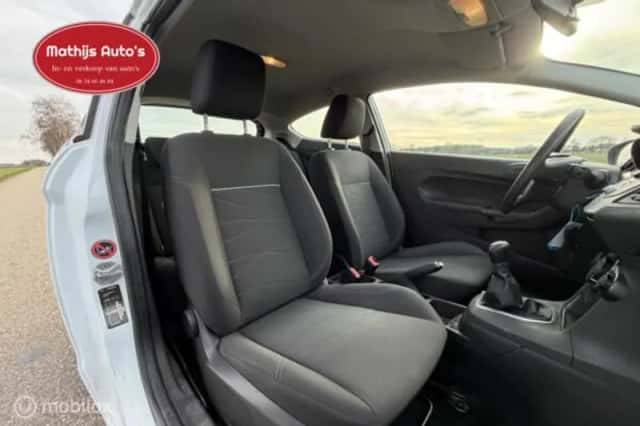 Ford Fiesta (2021) thumbnail 5