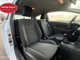 Ford Fiesta (2021) thumbnail 5