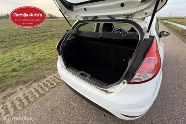 Ford Fiesta (2021) thumbnail 8
