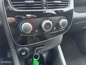 Renault Clio (2017) thumbnail 15