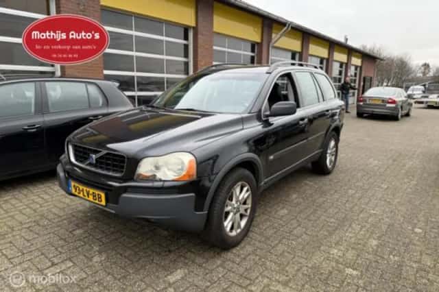 Volvo XC90 (2003) thumbnail 1